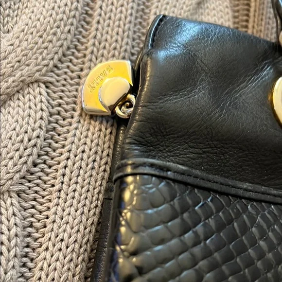 Bally Black Shoulder Bag with Gold Hardware - Picture 3 of 6